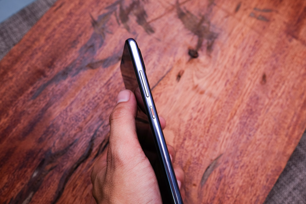 Ảnh thực tế ‘quái vật’ Huawei P20 Pro vừa trình làng